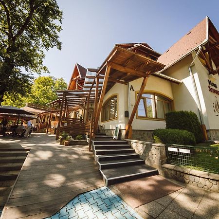 Hotel Szeifert سوفاتا المظهر الخارجي الصورة