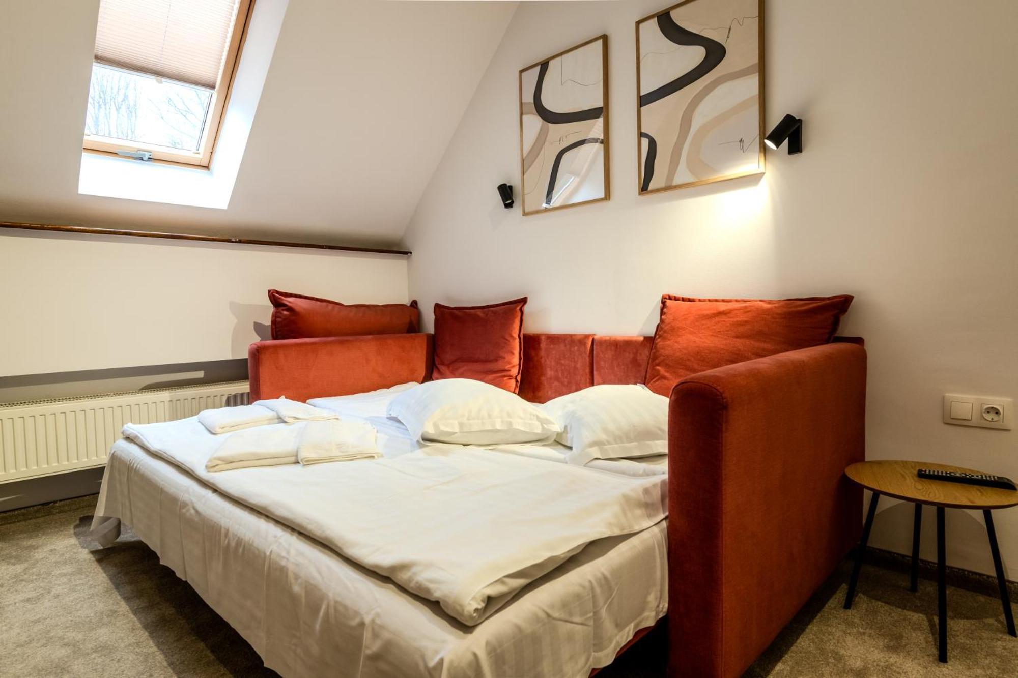 Hotel Szeifert سوفاتا المظهر الخارجي الصورة