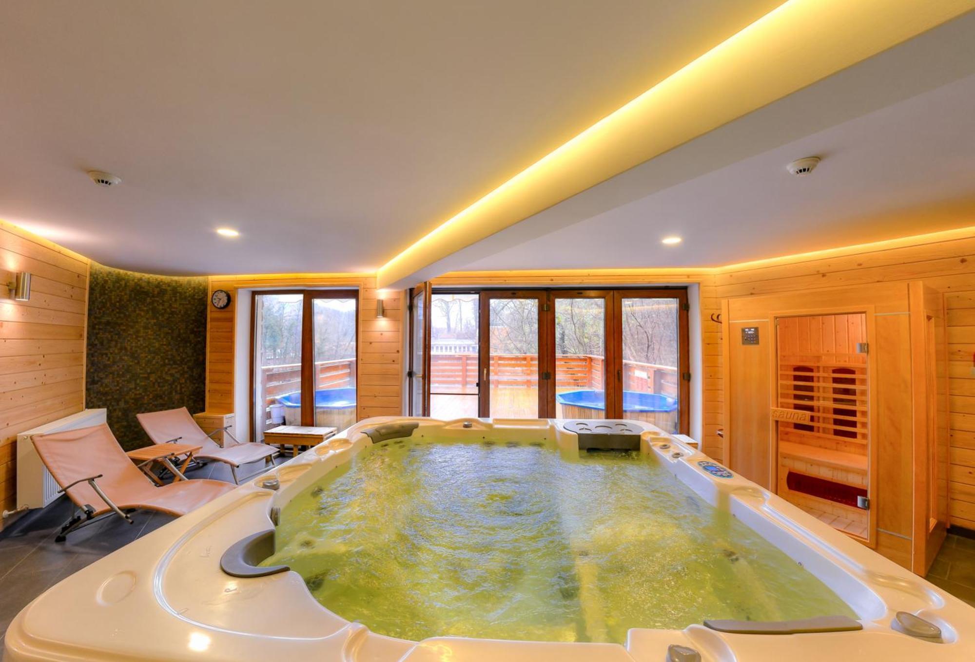 Hotel Szeifert سوفاتا المظهر الخارجي الصورة